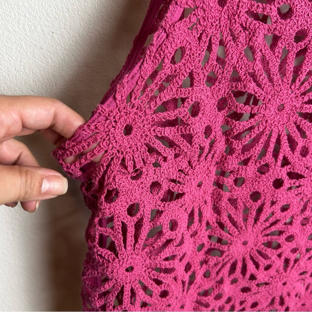 Express rose pink crochet crop tank floral size: L - Picture 5 of 10